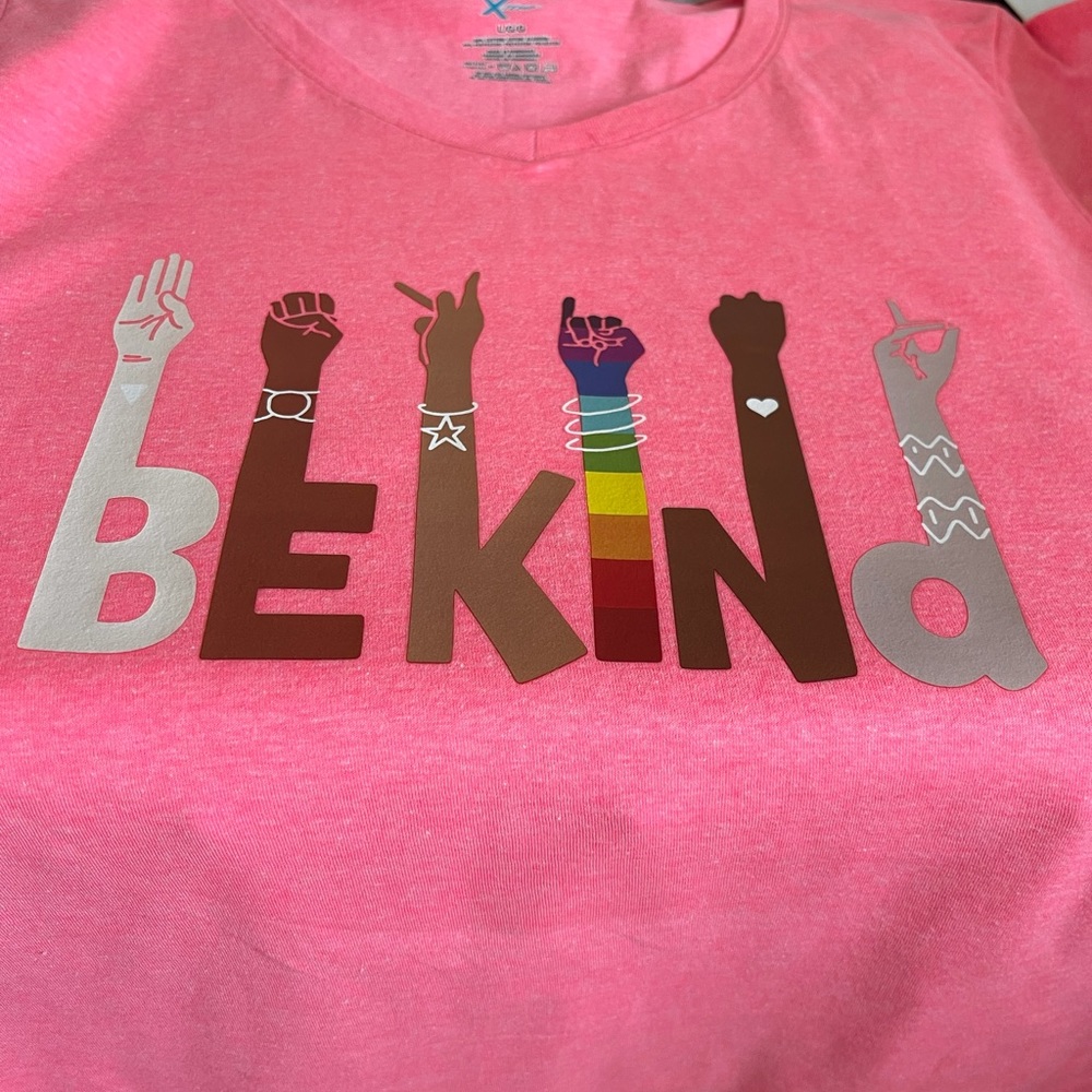 Handmade Design Vinyl T-Shirt size Large
